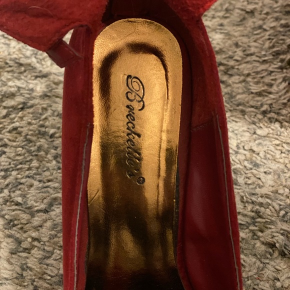 Red zip-up wedge heels - Picture 2 of 5